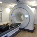 ACCELERATEUR Tomotherapy (Accuray)